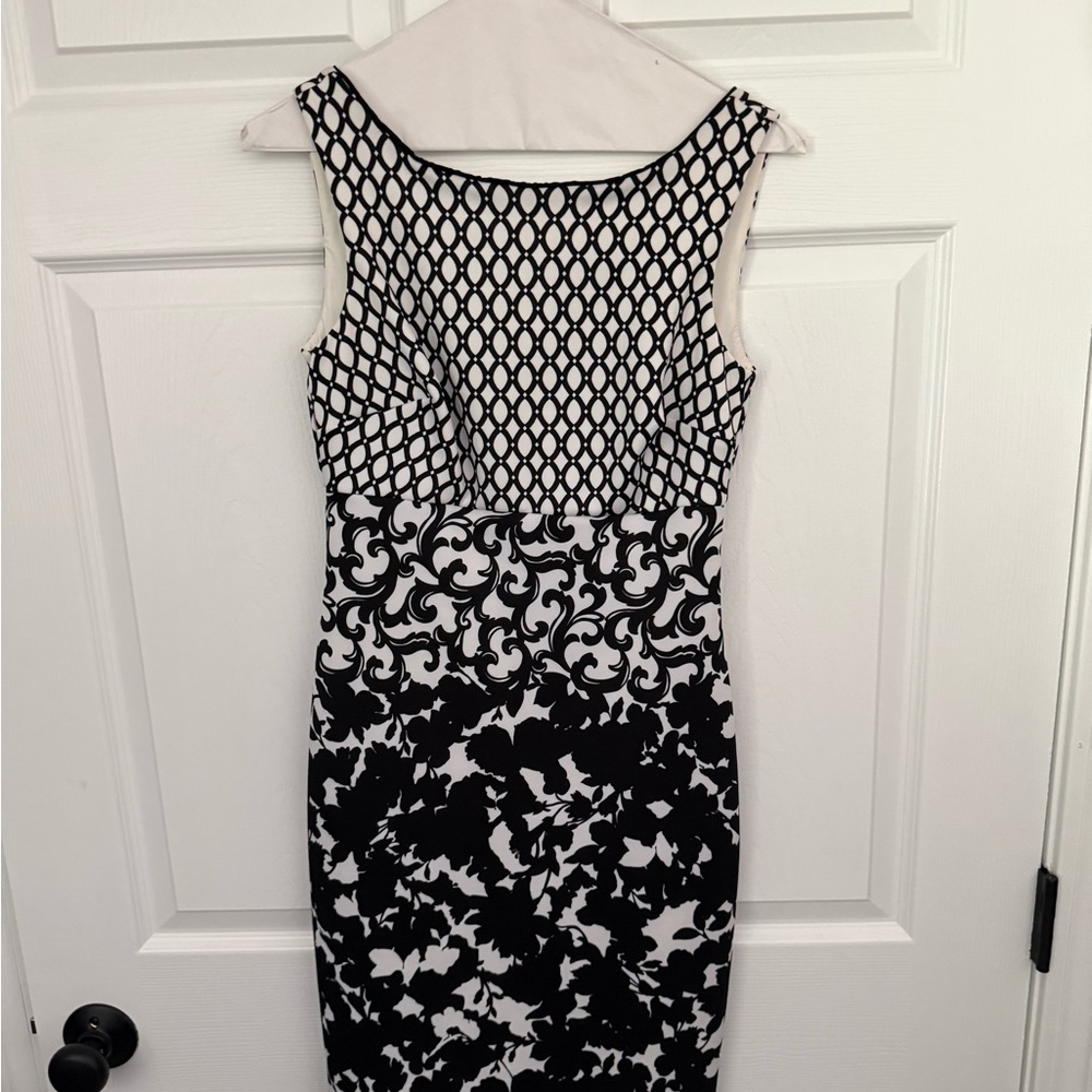 White House Black Market Black and White Sheath Dress